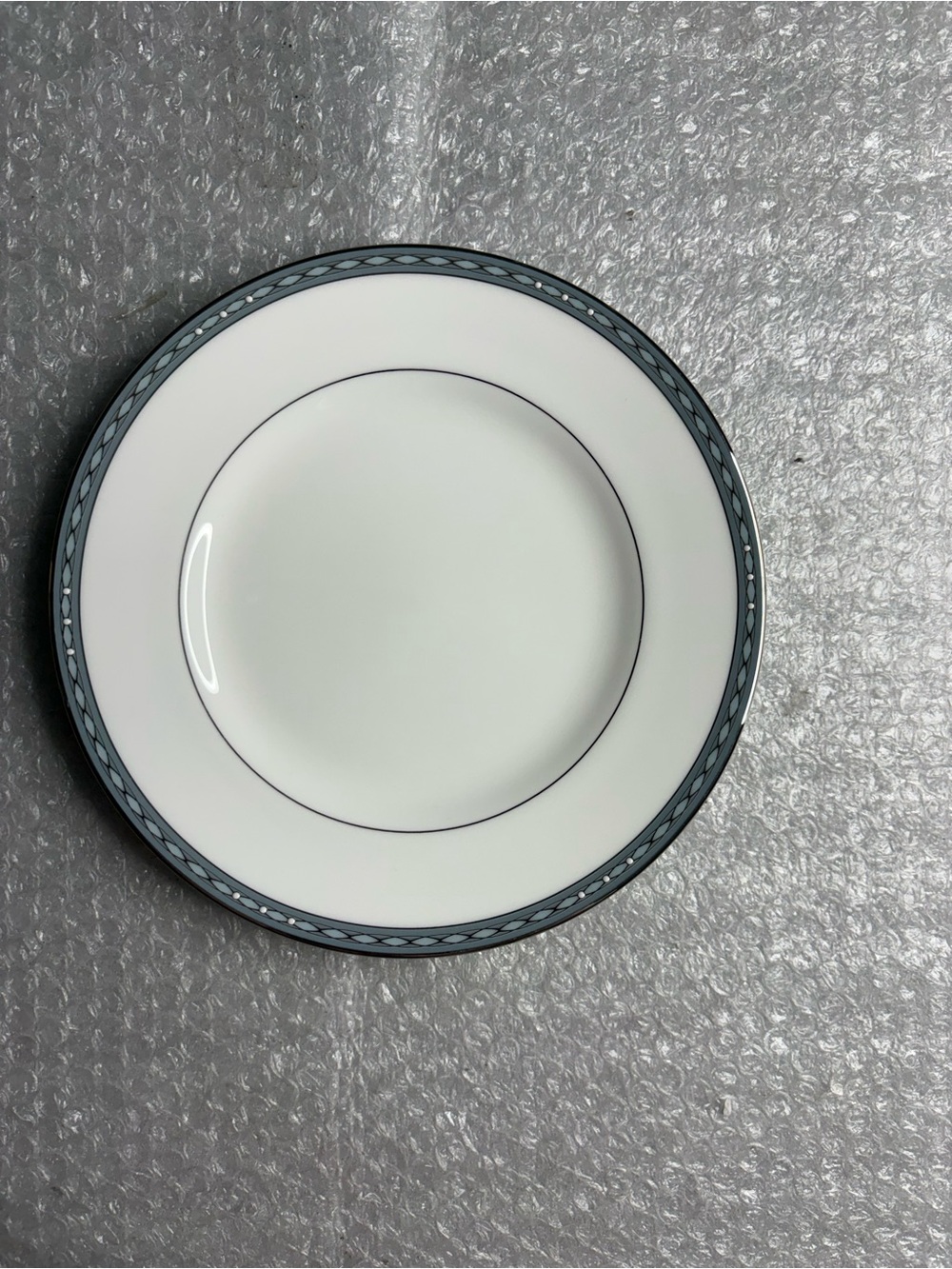 Waterford Fine China Pavia Salad / Desert Plate 8”